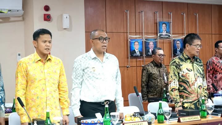 Komisaris bank sumut